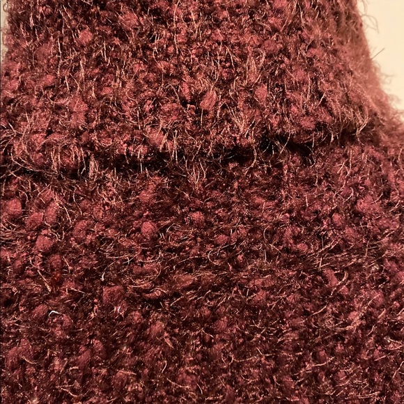 Women’s Burgundy Wine Soft Long Sleeve Cowl Neck Sweater Women’s Size M/L NEW - Picture 12 of 16